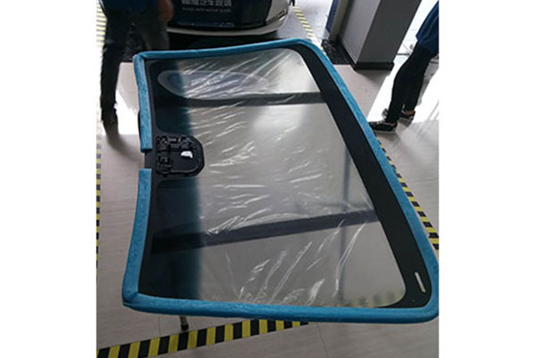 科魯茲前檔鍍膜玻璃